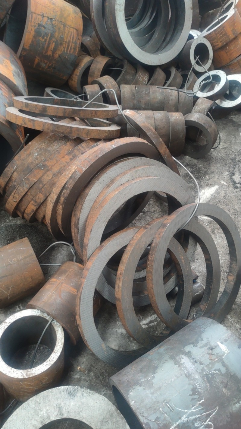 翁牛特翁牛特翁牛特42CrMo无缝钢管切割