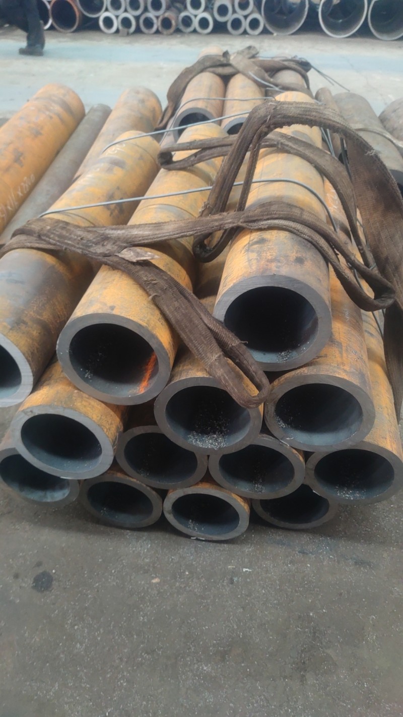 翁牛特翁牛特翁牛特15CrMoG无缝钢管切割